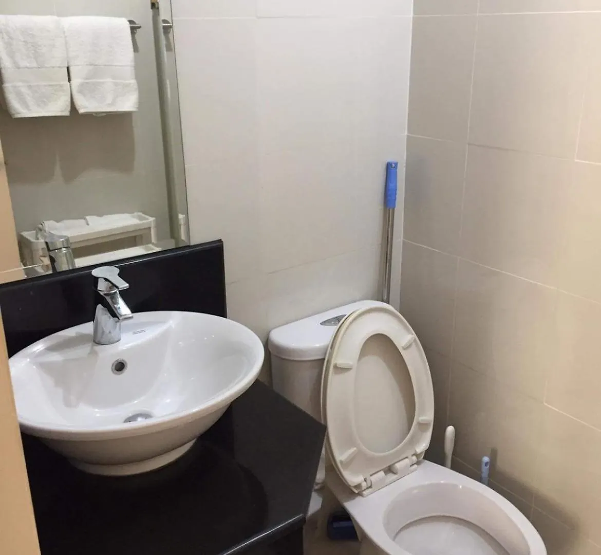 Aparthotel One Palm Tree Villas Studio W Fast Wifi, Across From Naia Terminal 3 Manila Philippines
