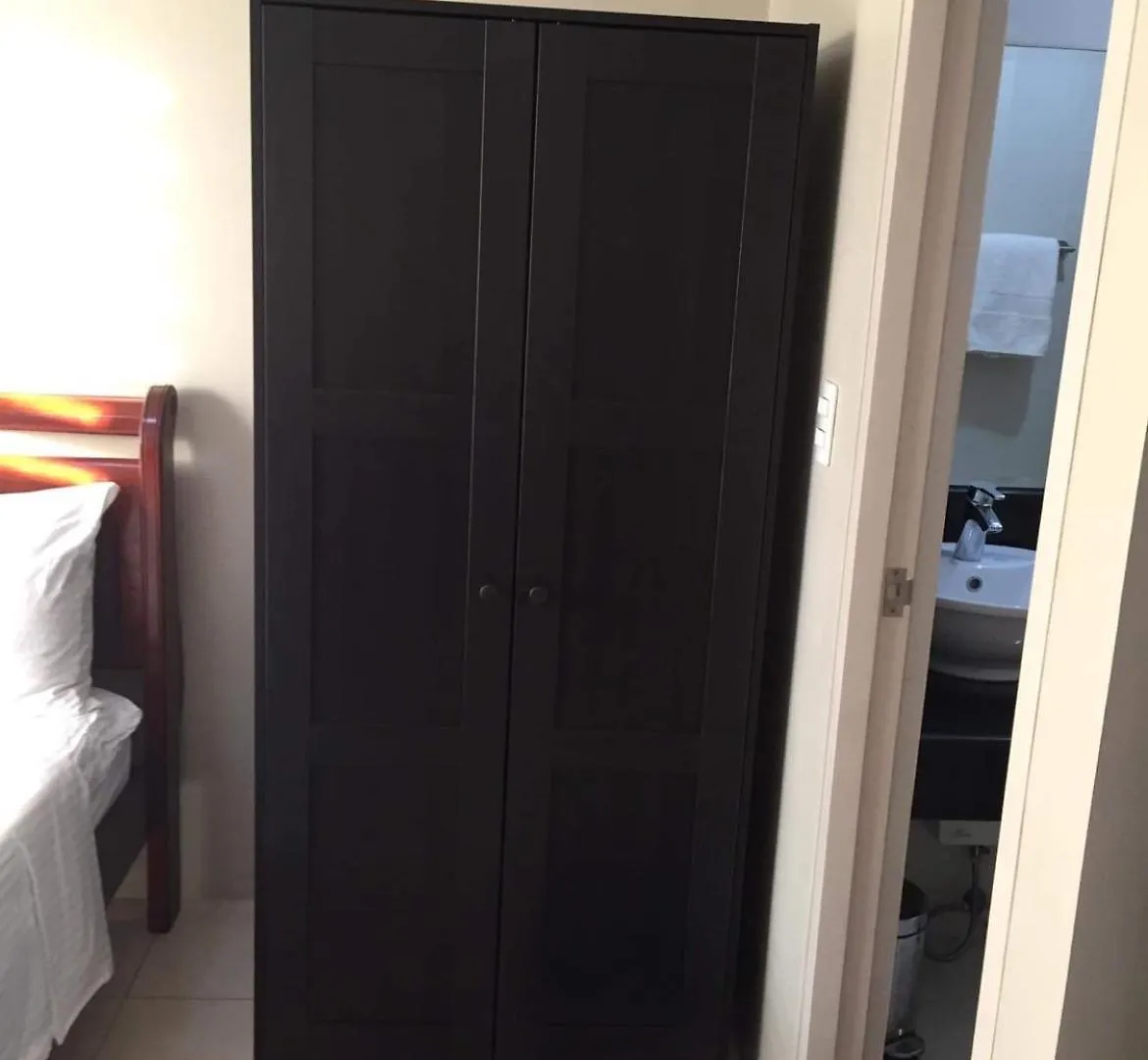 One Palm Tree Villas Studio W Fast Wifi, Across From Naia Terminal 3 Manila Philippines